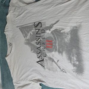 Gray Assassins Creed 3 Graphic T-Shirt for Men